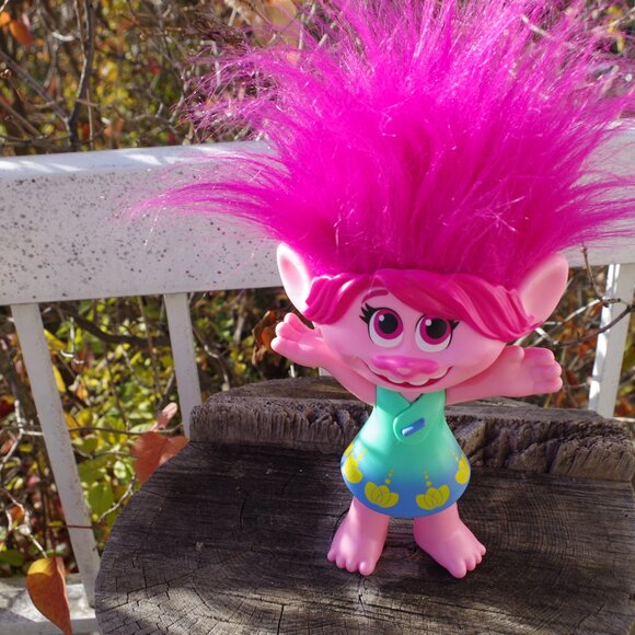 Troll Doll From Dream works Poppy Doll - Picture 2 of 3